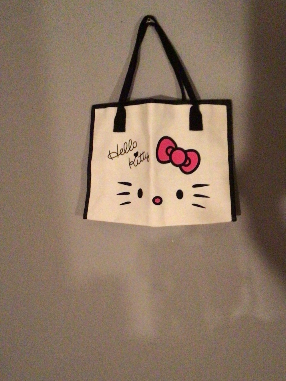 Hello Kitty White Tote with Pink Bow and Black Trim NWOT in package